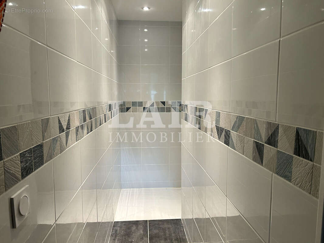 Maison à MONTMERREI