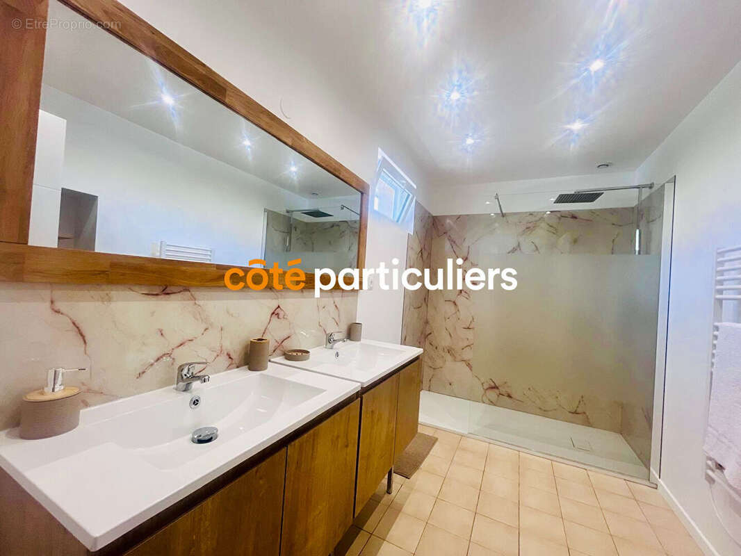 Maison à LA VILLE-DIEU-DU-TEMPLE