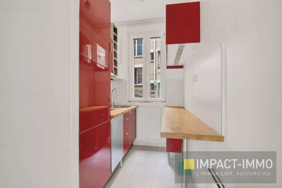 Appartement à COURBEVOIE