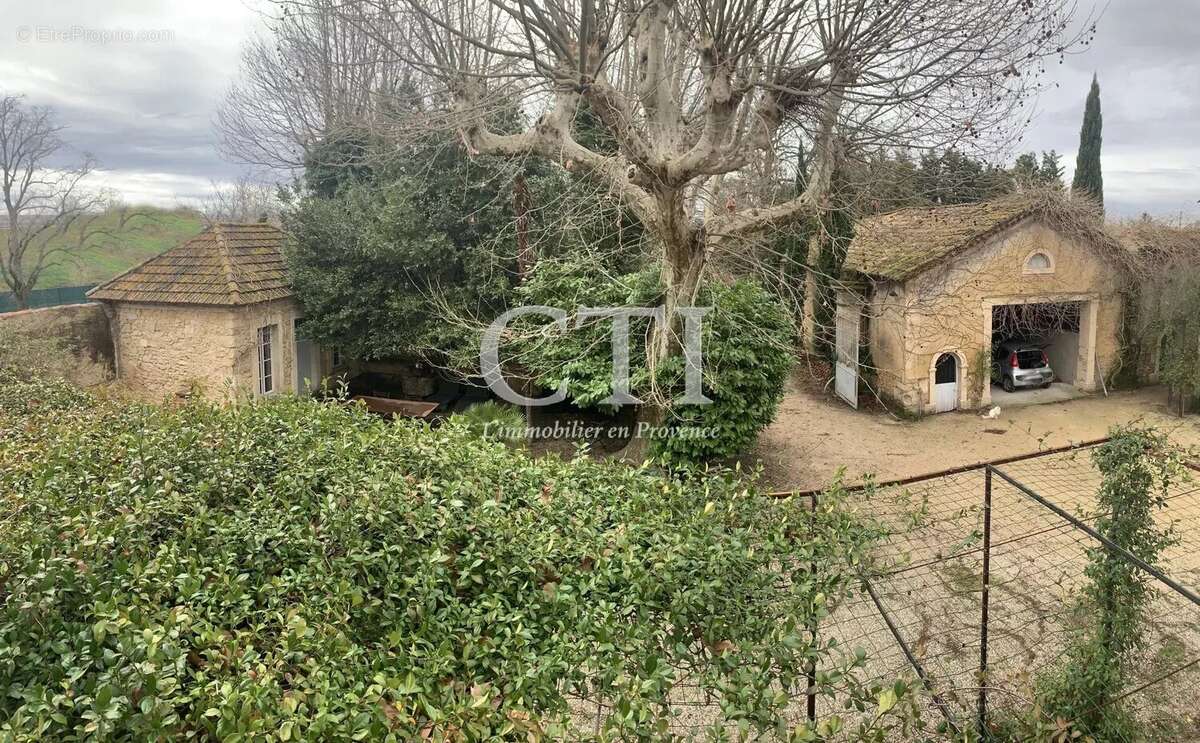 Maison à VAISON-LA-ROMAINE
