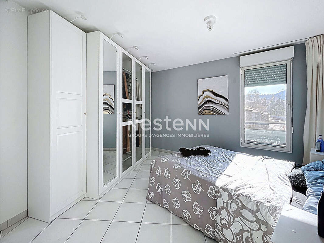 Appartement à VALLAURIS