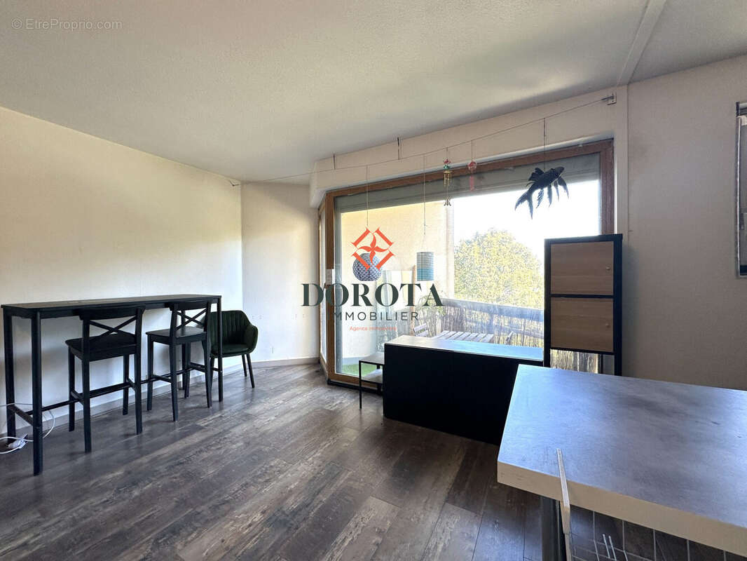 Appartement à MEYLAN