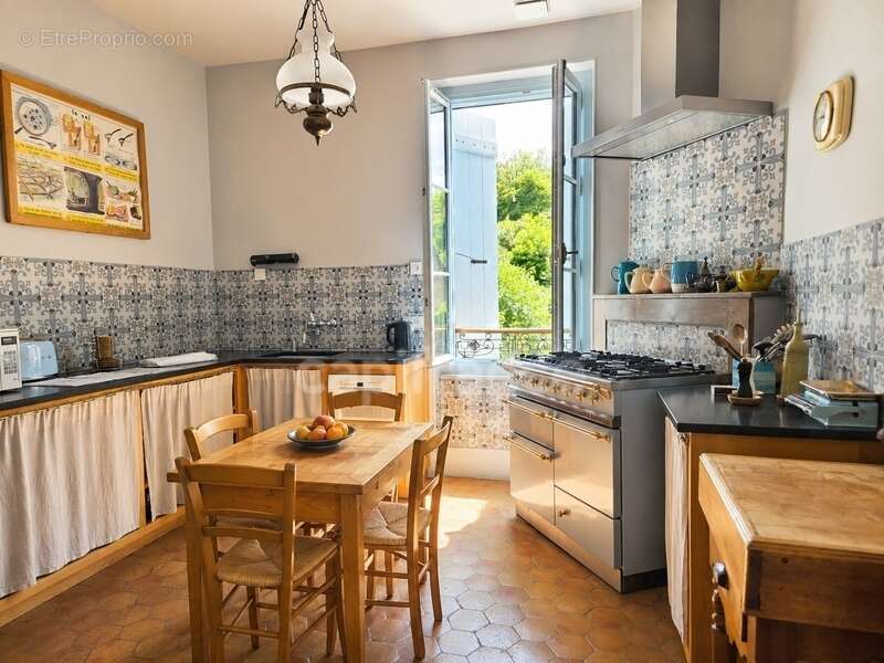 Maison à vendre 9 pièces  (71) - photo 3