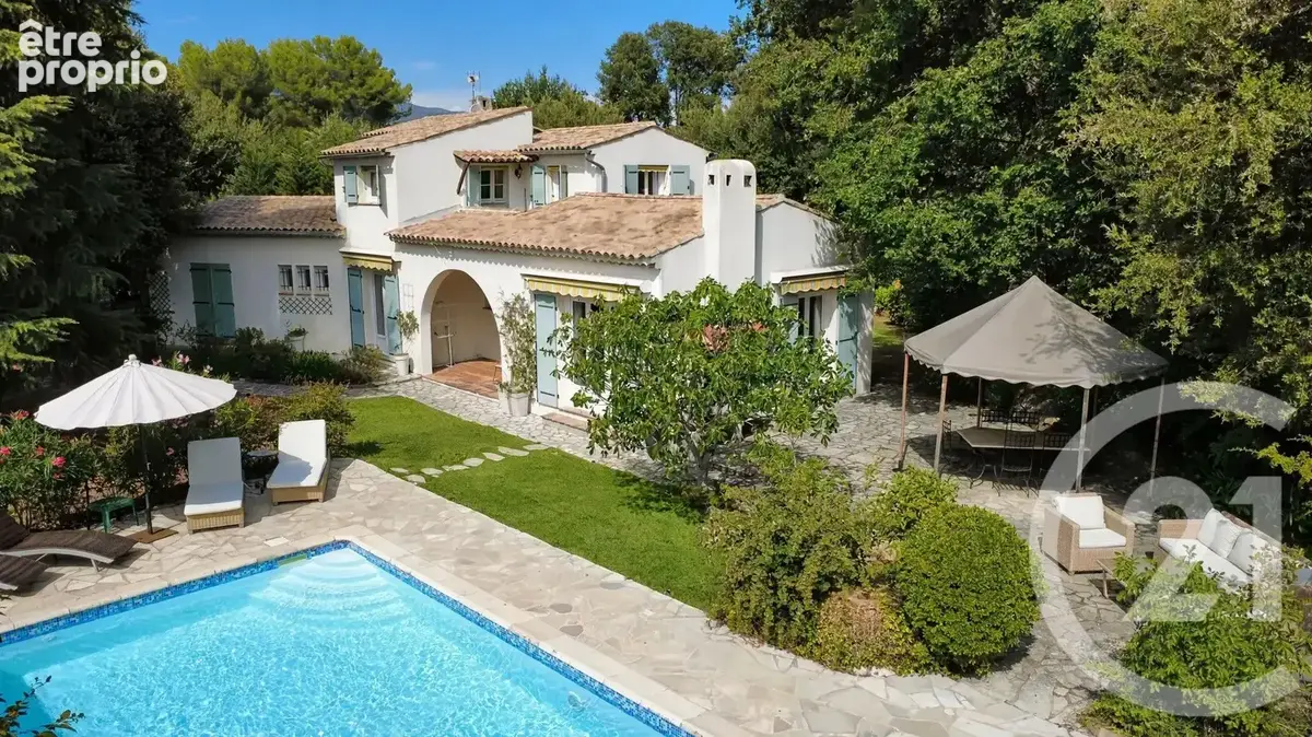 Maison 135 m² à Roquefort-Les-Pins  - photo 3