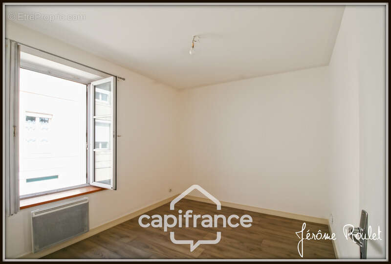 Appartement à NEUVILLE-DE-POITOU