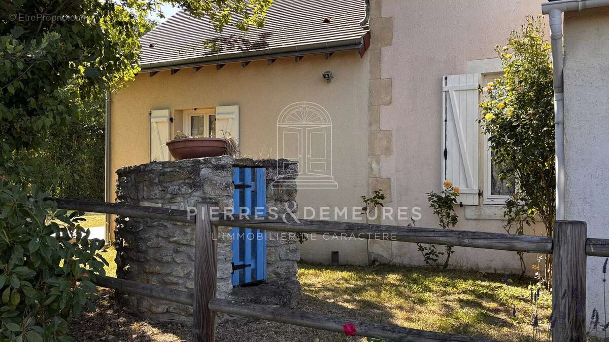 Fermette renovee avec dependances - photo 22