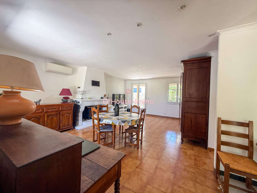 Maison 88 m² à Redessan  - photo 9