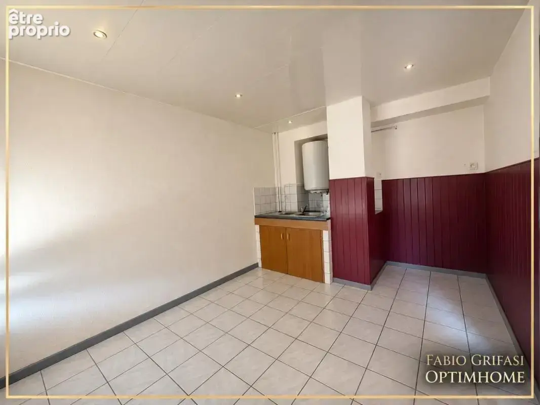 Grande maison avec gros potentiel (450m²) - photo 3