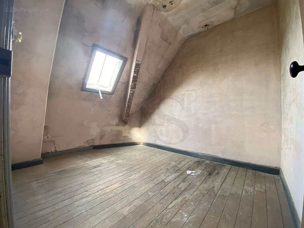 Maison à BELLOU-EN-HOULME