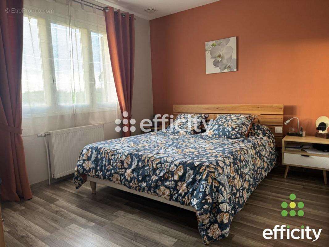 Maison à VERT-EN-DROUAIS