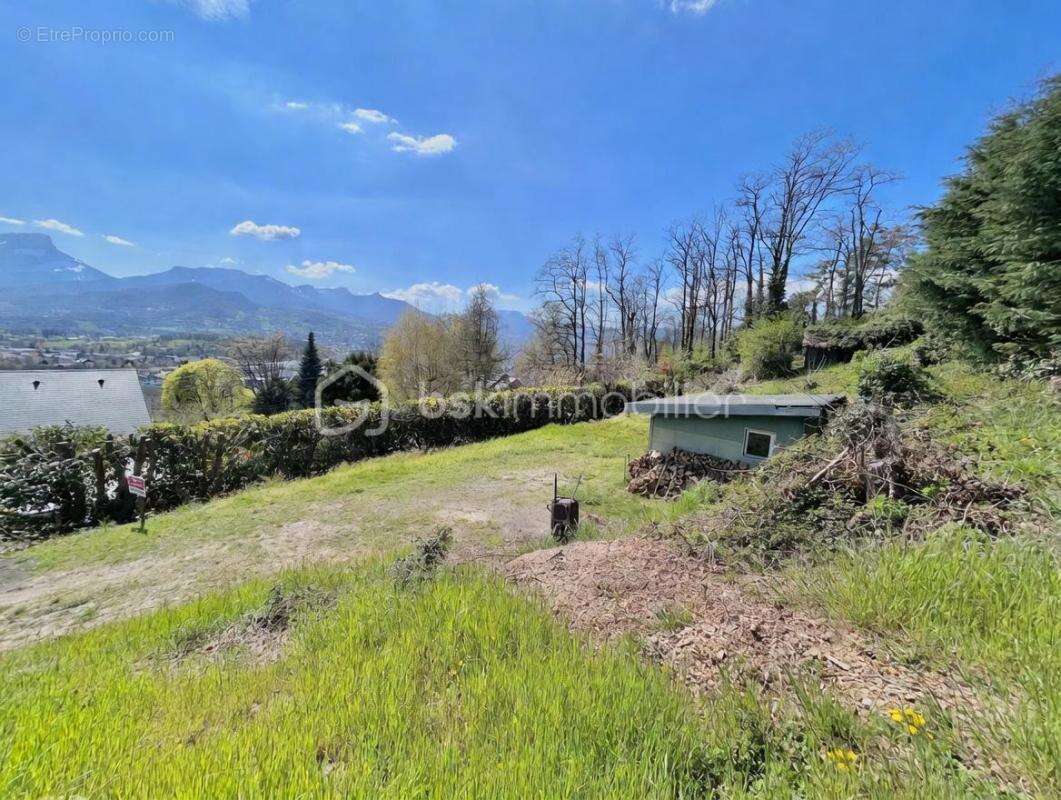 Terrain Constructible de 1028m2 Saint alban leysse - photo 4