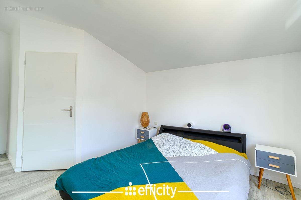 Maison 160 m² à Moidieu-Detourbe  - photo 17