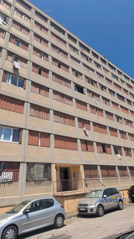 Appartement à MARSEILLE-15E