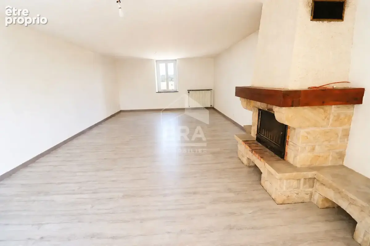 Corps de ferme Crespinet avec étang privé - photo 2
