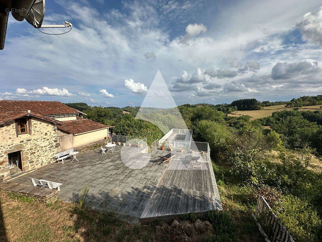 Maison Prendeignes 156m², 6 pièces, 4 chambres avec piscine. - photo 3