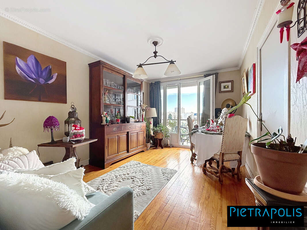 Appartement à VENISSIEUX