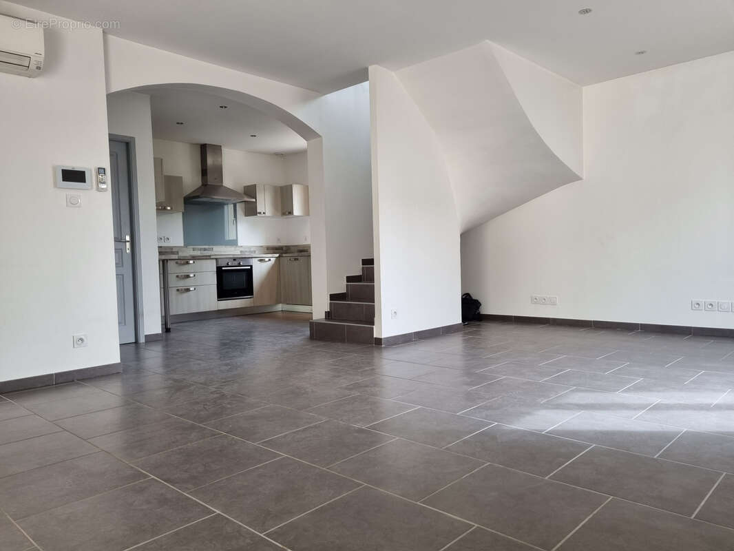 Maison à JONQUERETTES