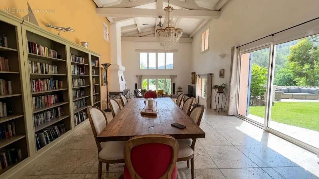 Maison à LE BAR-SUR-LOUP
