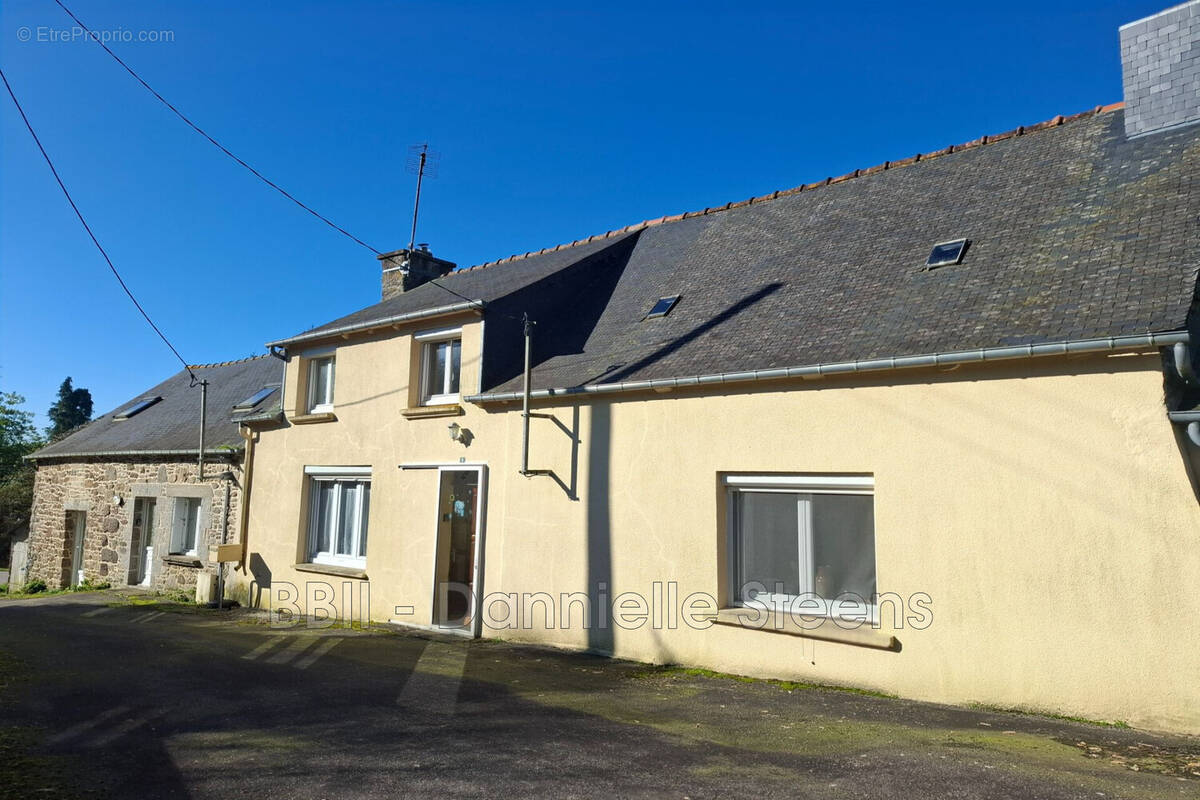 Maison à SAINT-CONNAN