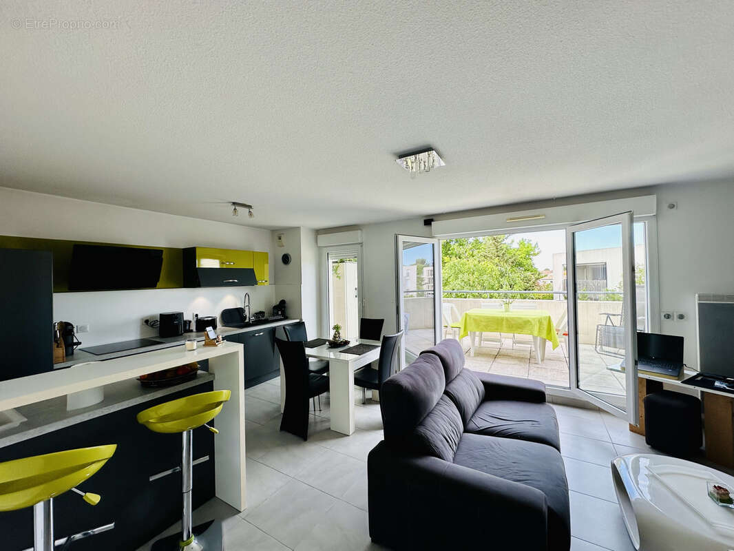 Appartement à LATTES