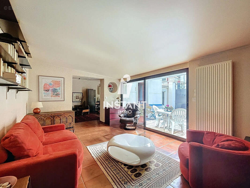 Maison à CHARENTON-LE-PONT