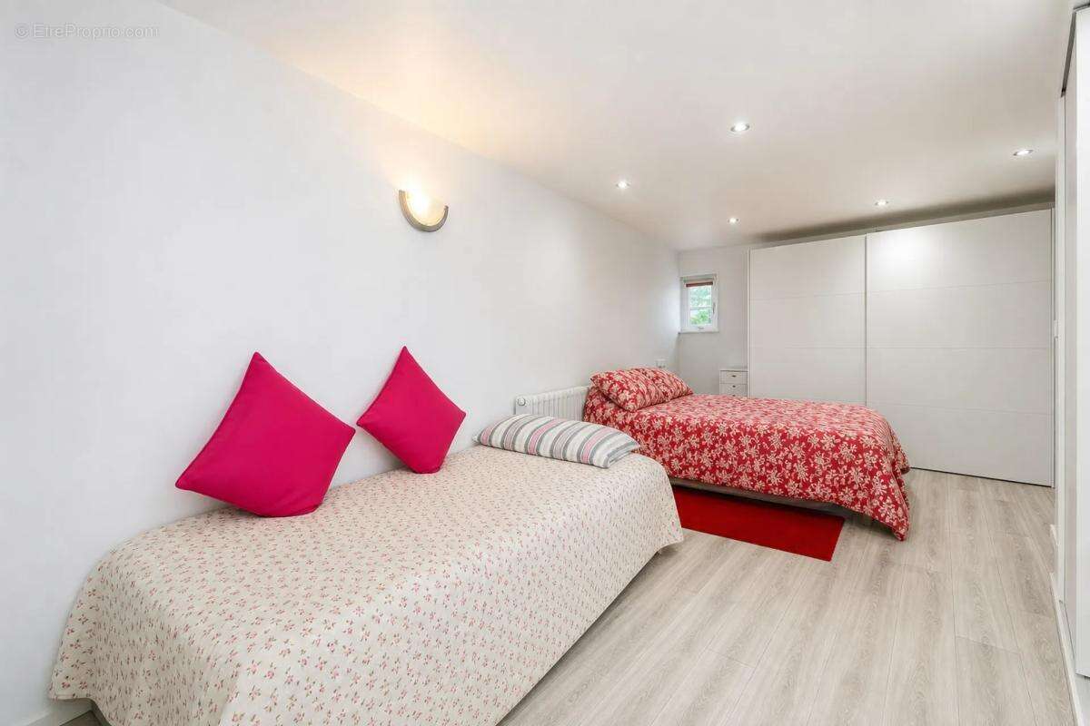 Maison familiale 5 pièces de 100 m² avec 4 chambres – Fréjus - photo 7