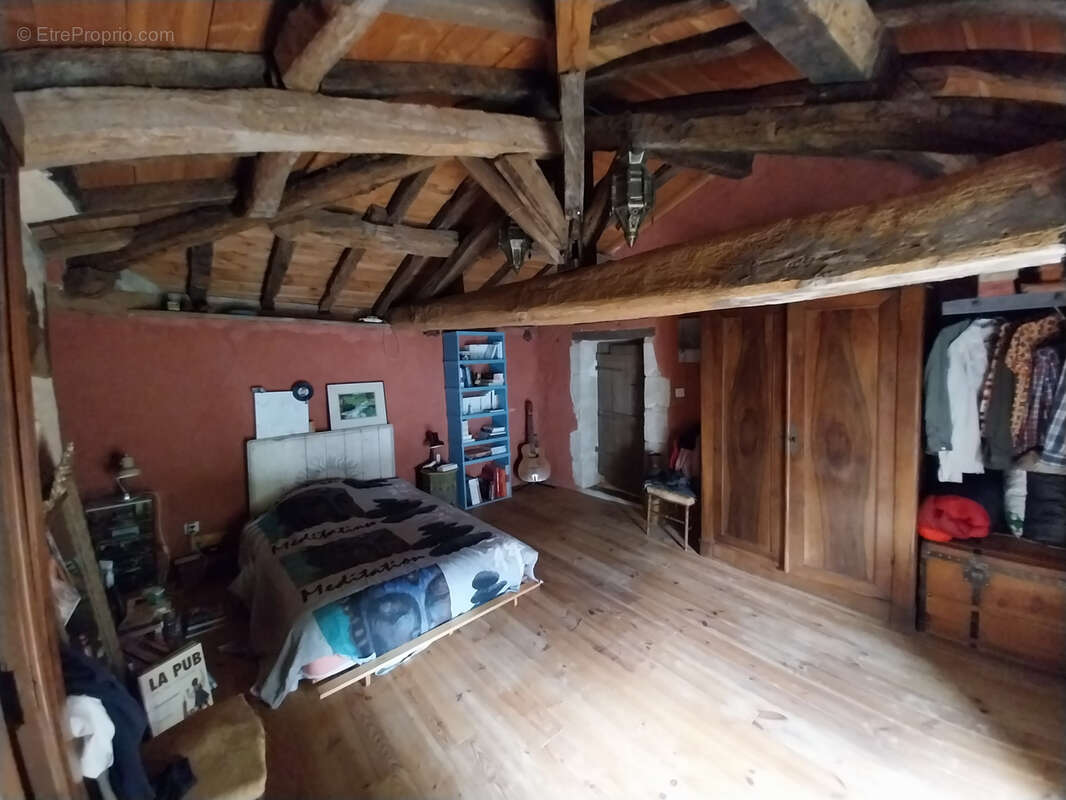 Maison à ESCOUSSANS