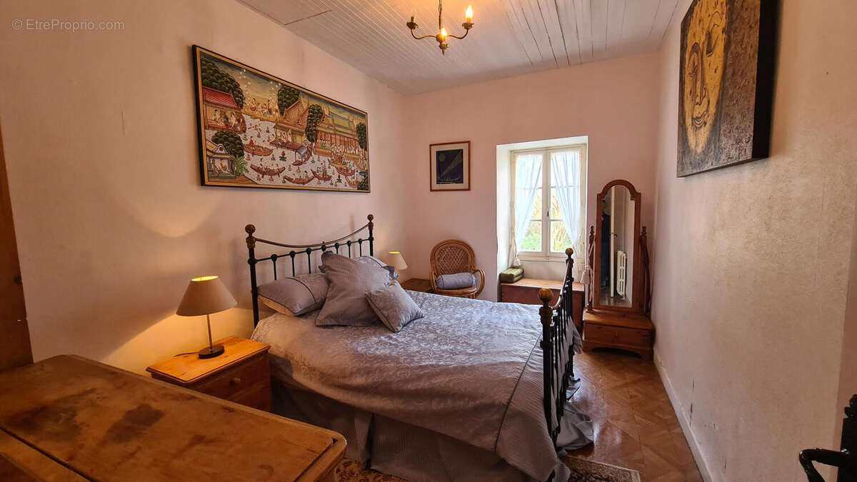 ch1 - Maison à CHALAIS