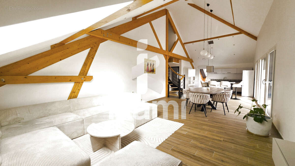 Appartement à LATHUILE