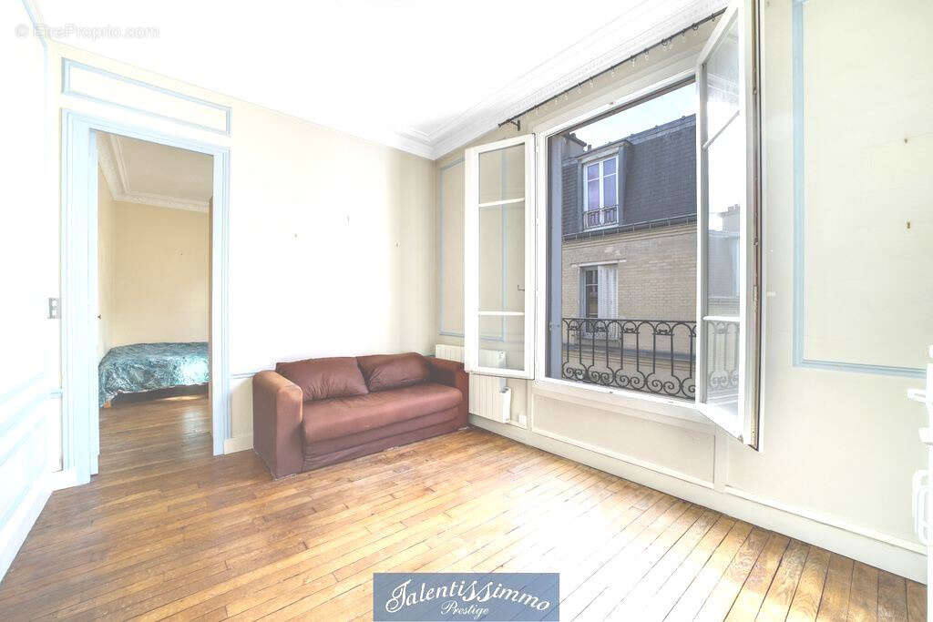 Appartement à PARIS-12E