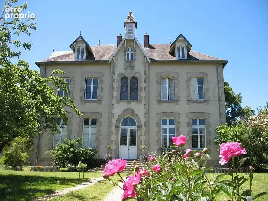Photo Maison à Valliere au prix de 490 950€
