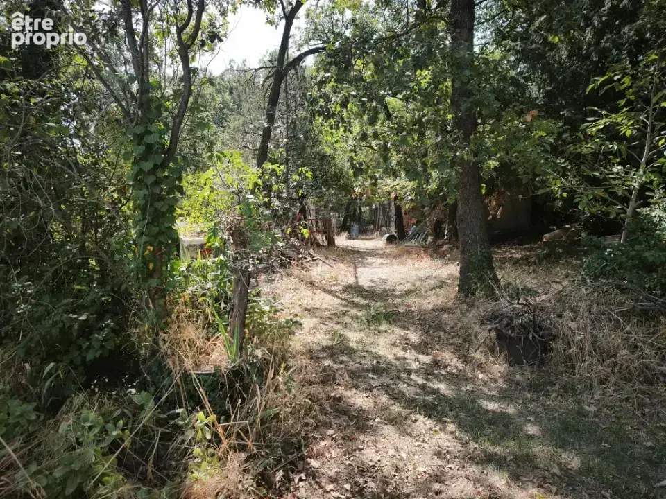 Terrain à BRIGNOLES