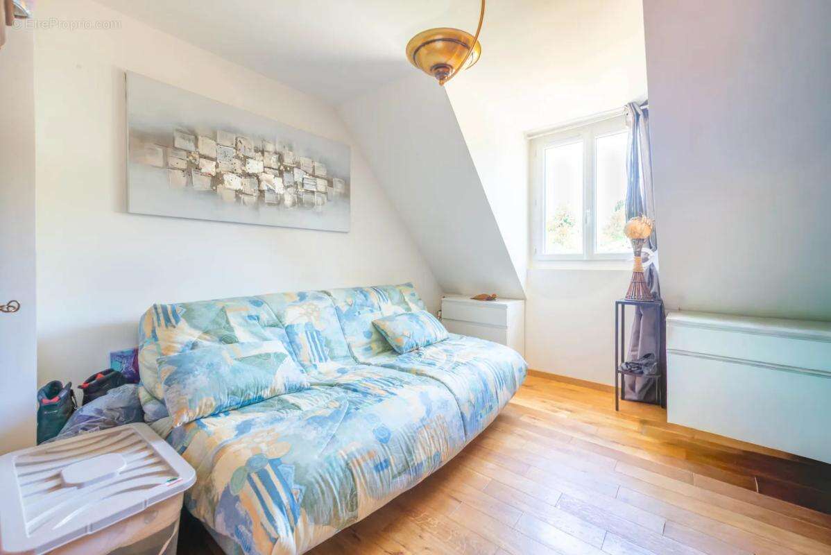 Maison familiale rénovée 4 chambres, environnement bucolique à Saint-Arnoult-en-Yvelines - photo 6