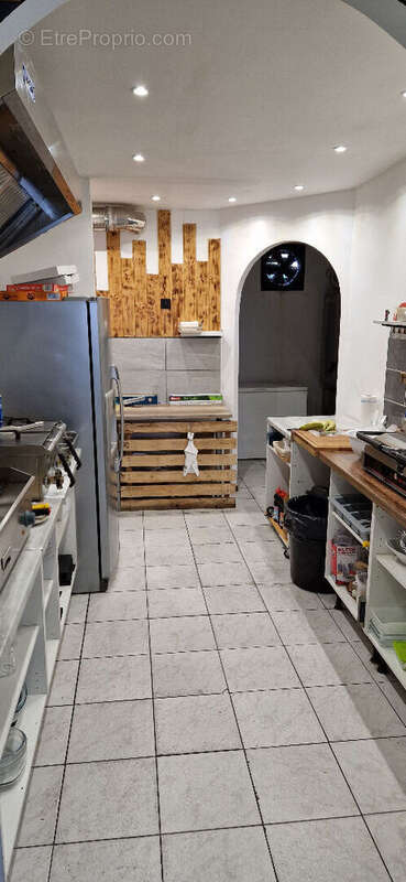 Commerce à SAINT-CYPRIEN