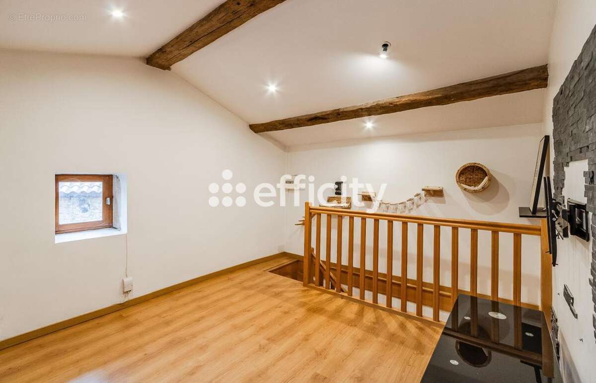 Maison 129 m² à Charnay  - photo 3