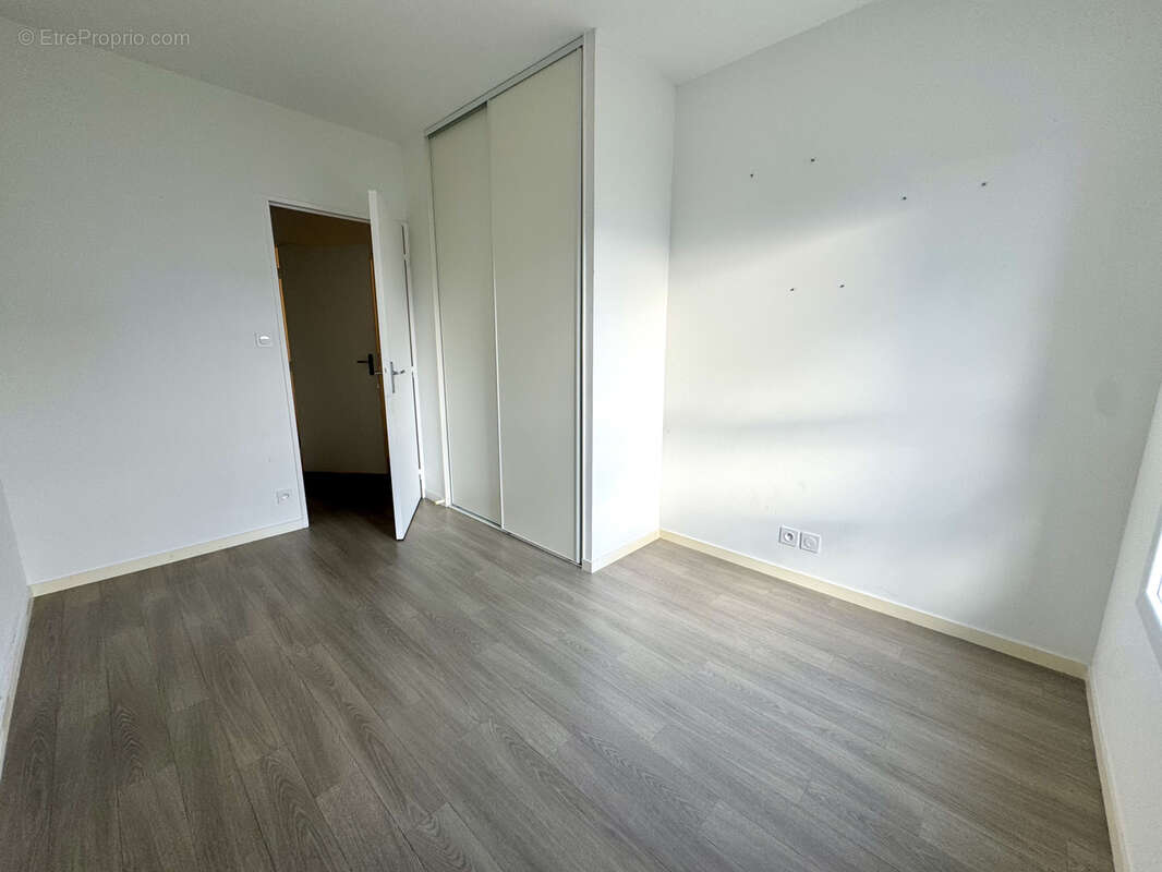 Appartement à ORGERES