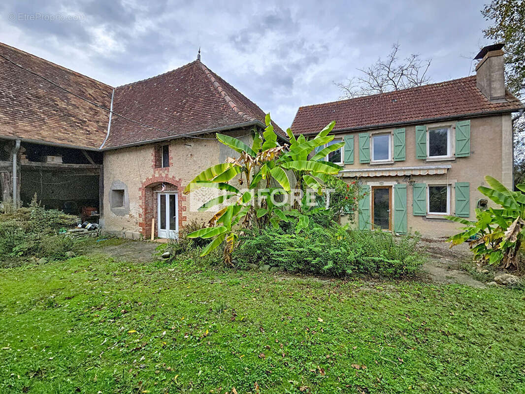 Maison à NAVARRENX