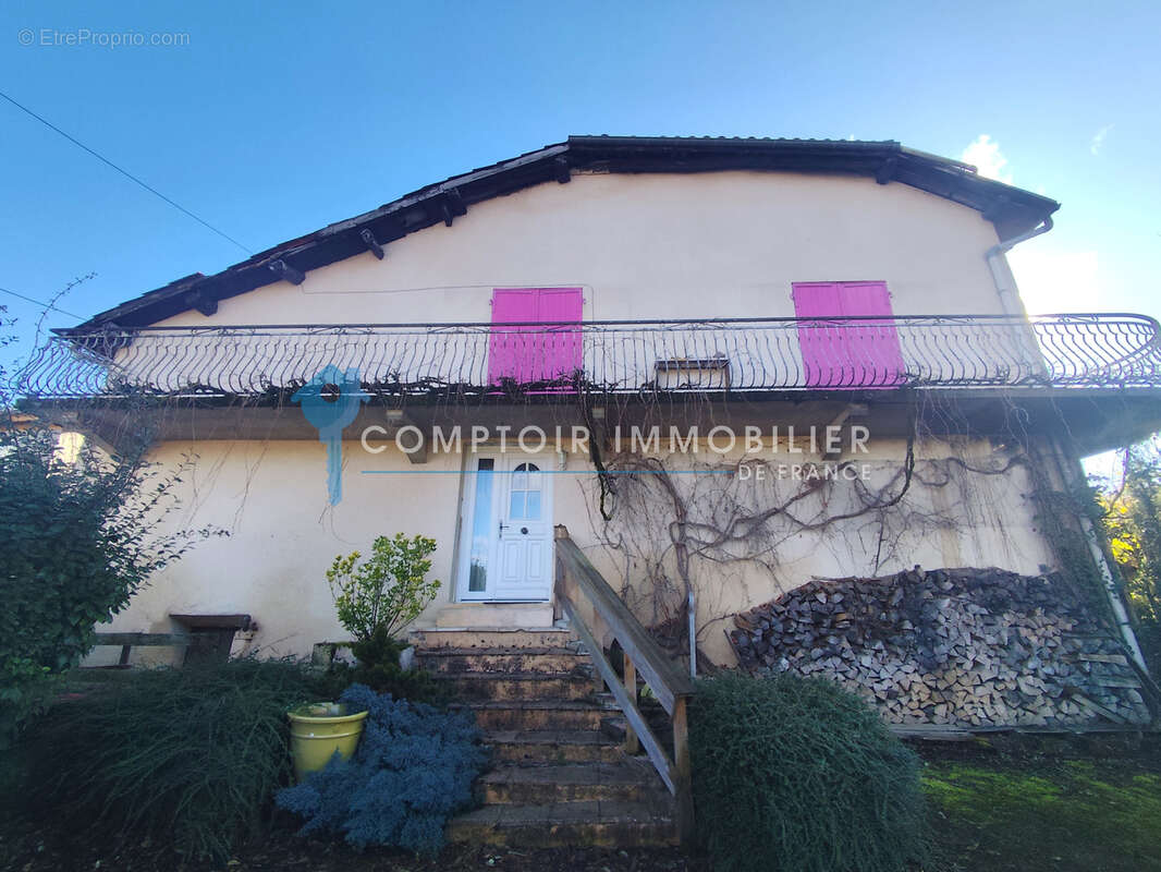 Maison à SAINT-SULPICE-DES-RIVOIRES