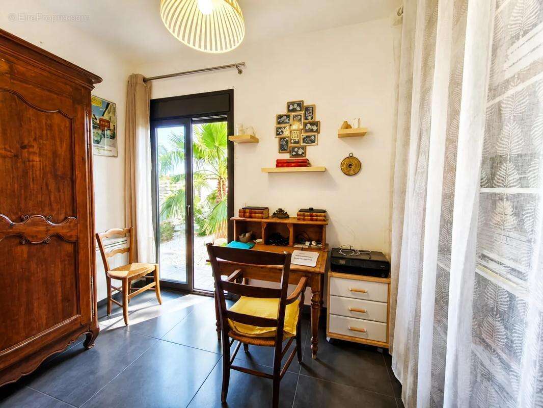 Belle villa contemporaine de 5 pièces de 136 m² à Perpignan Sud - photo 11