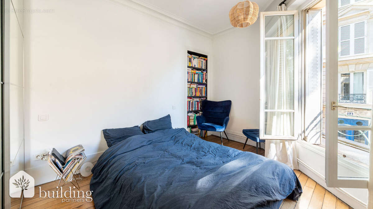 Appartement à PARIS-17E