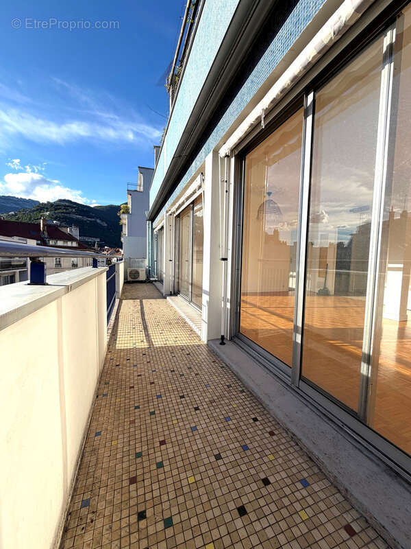 Grenoble, 3 P+ Cuisine - photo 6