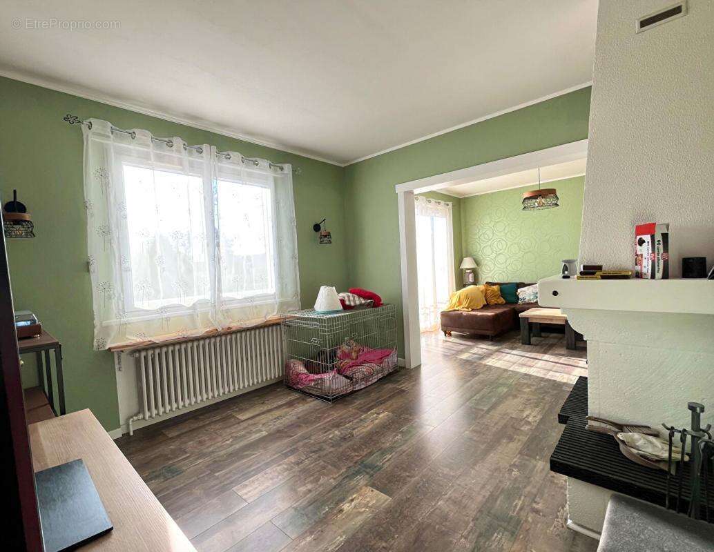 Maison à THOUROTTE