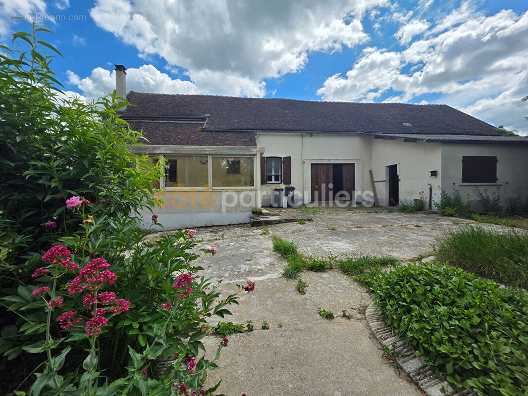 Maison à SALIGNY