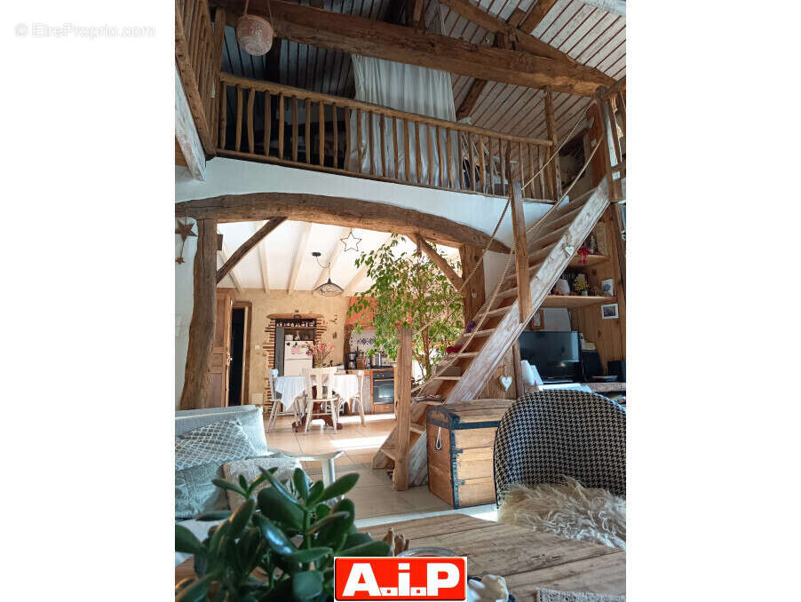 Maison à POUZAUGES
