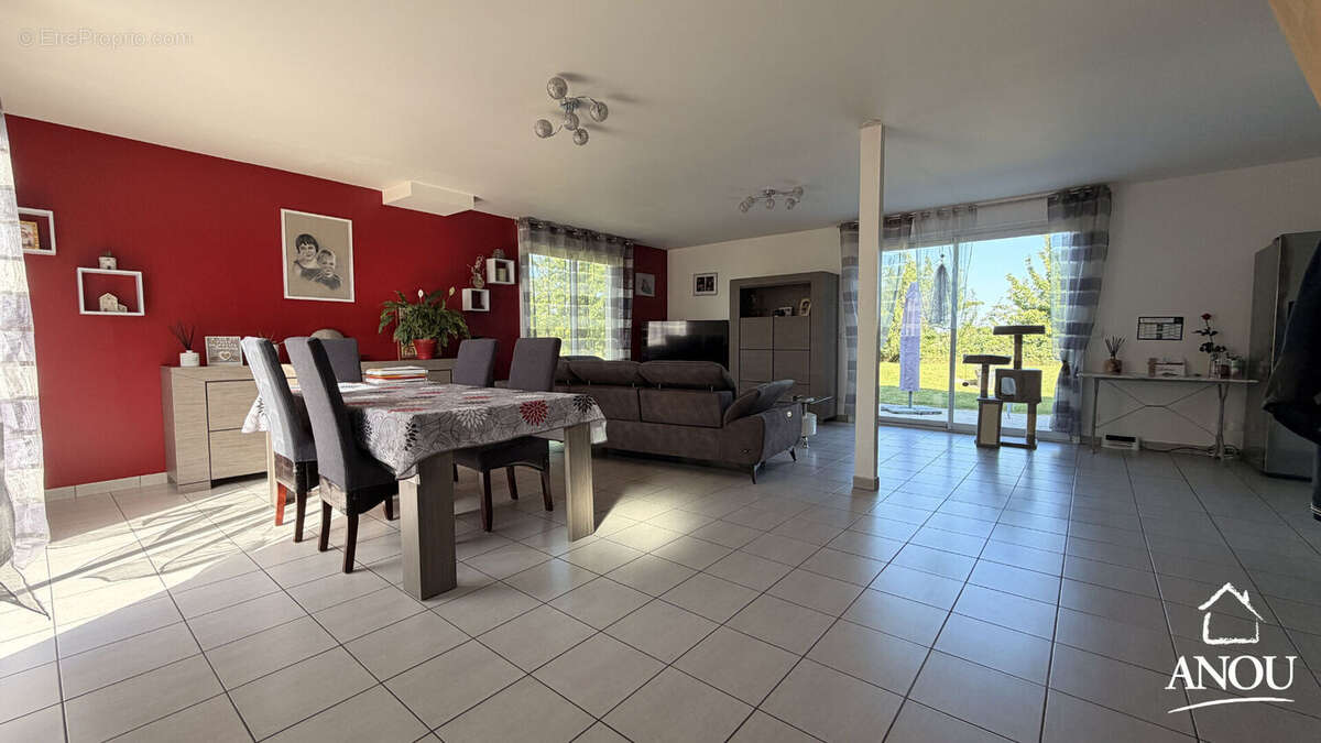 Maison à SANDARVILLE