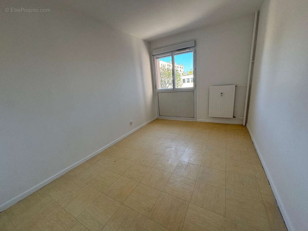 Appartement à PORT-DE-BOUC
