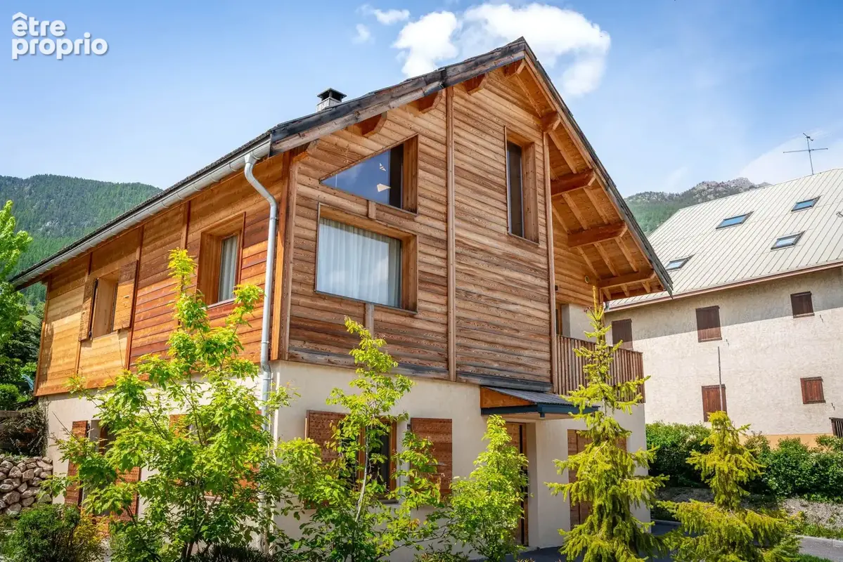 Maison 7 pièces 177 m² à vendre à La Salle-Les-Alpes (05240) - photo 2