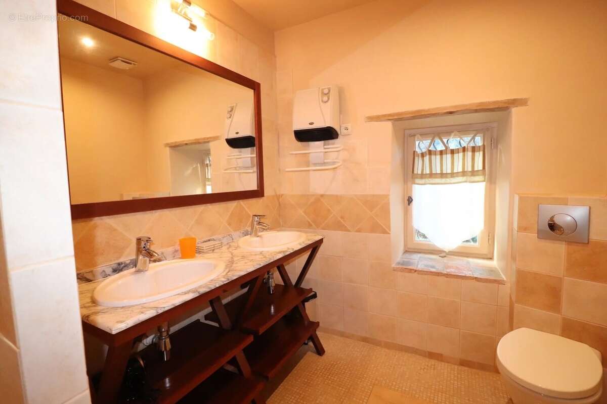 Maison à SAINT-MARTIN-DE-VALGALGUES