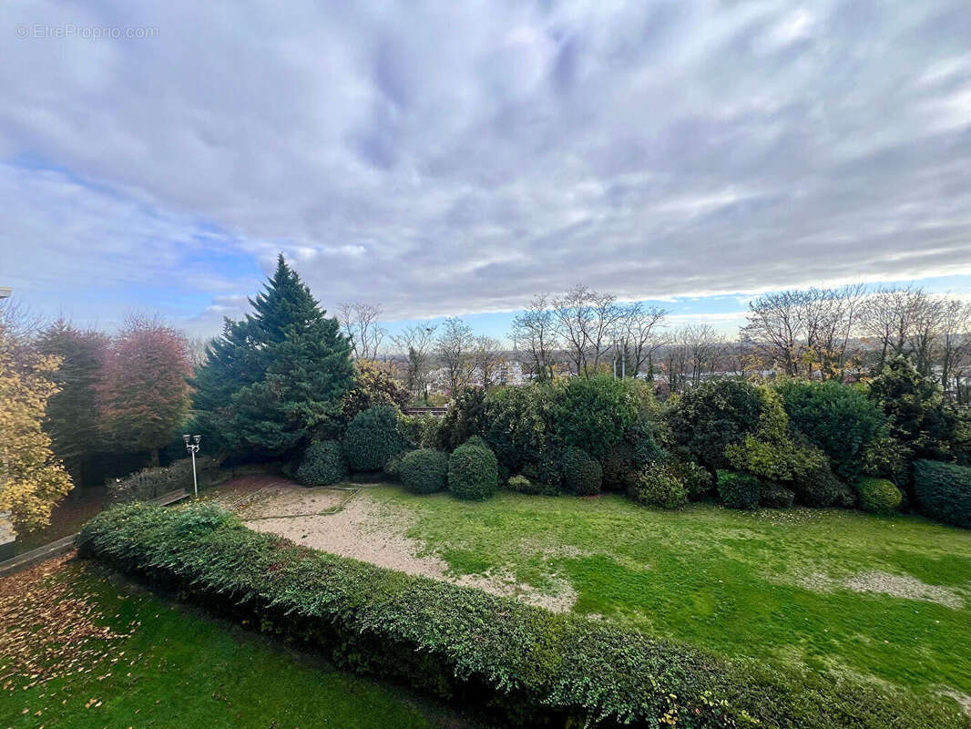 Appartement à SURESNES