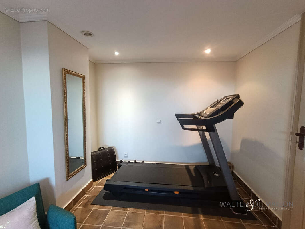 Appartement à LA CROIX-VALMER